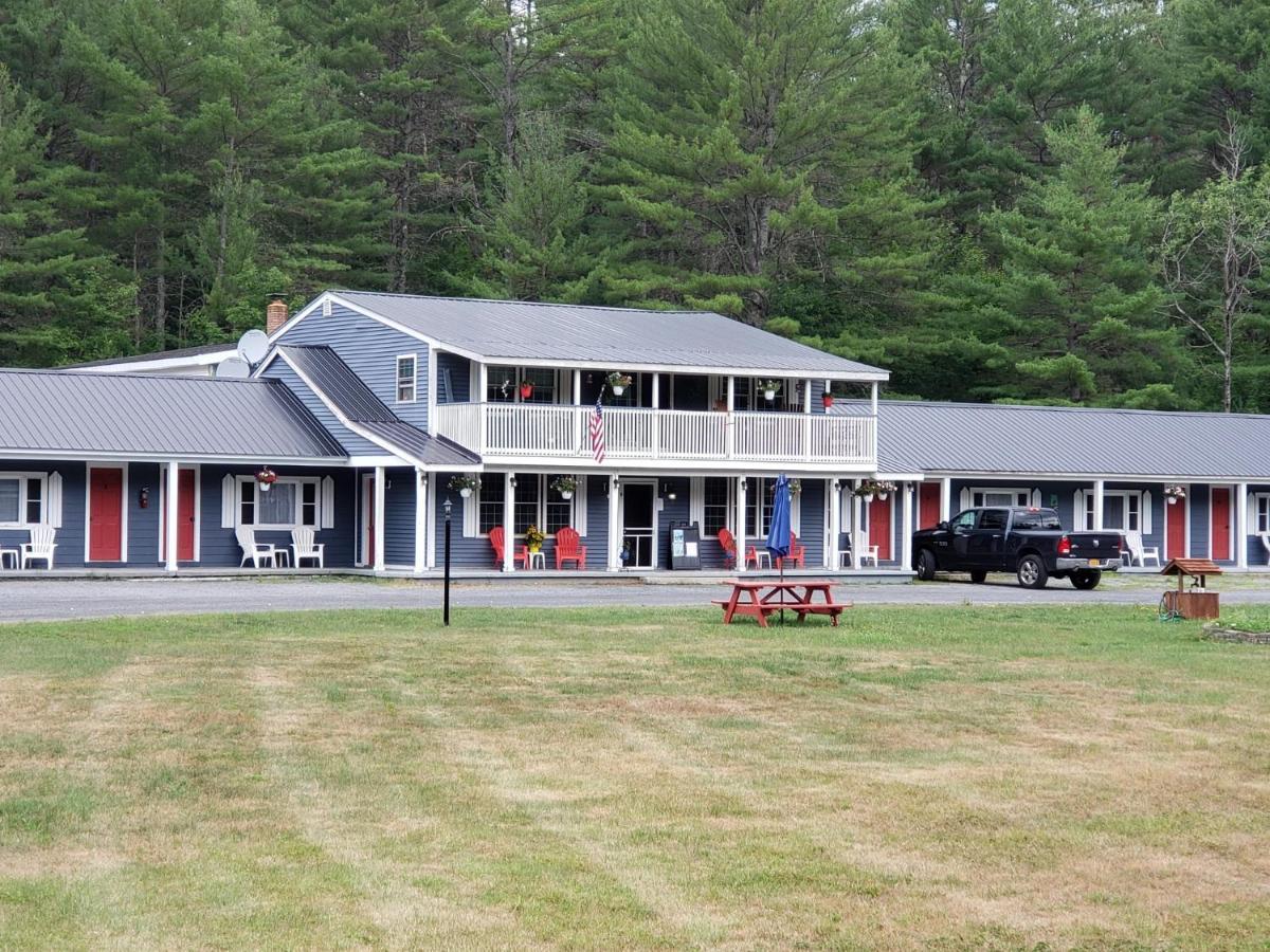 Blue Ridge Motel Schroon Lake Exterior photo
